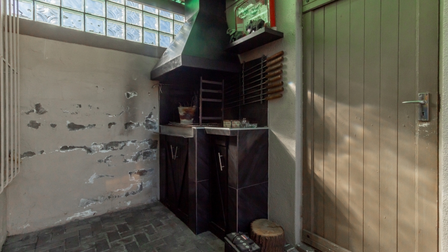 2 Bedroom Property for Sale in Glenwood Western Cape